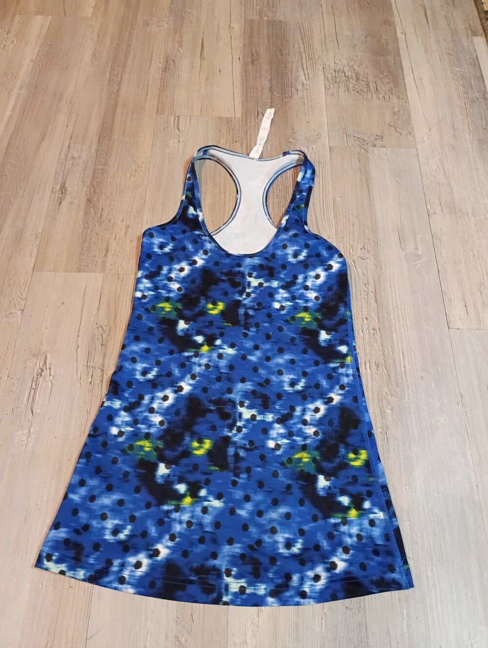 Lululemon - Picture 2 of 6